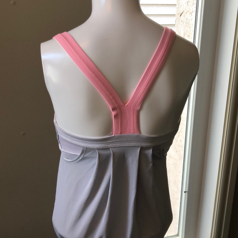 Lululemon blousy tank size 4 - Picture 3 of 8